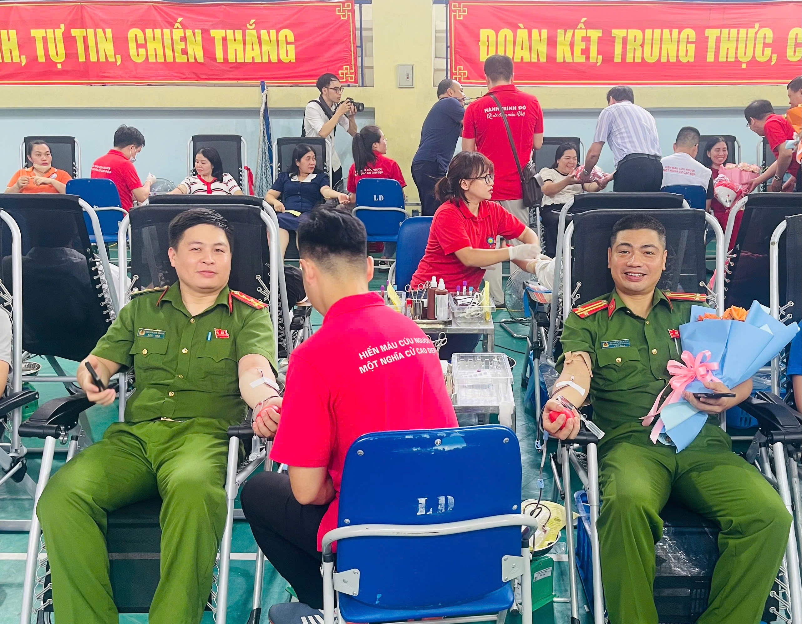 Công an phường Lê Chân: Hiến 35 đơn vị máu trong ngày hội hiến máu tình nguyện năm 2026